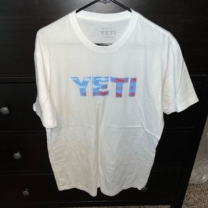 Men's Yeti T-Shirt